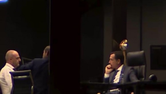 紧急磋商？C罗声明发布不久后，葡足协主席被拍到举行会议